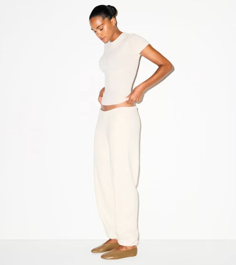 NWT SKIMS COTTON FLEECE CLASSIC JOGGER IN OATMEAL HEATHER SIZE MEDIUM